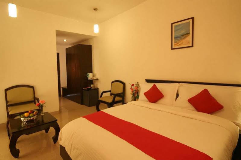 Calangute Grande Hotell Exteriör bild