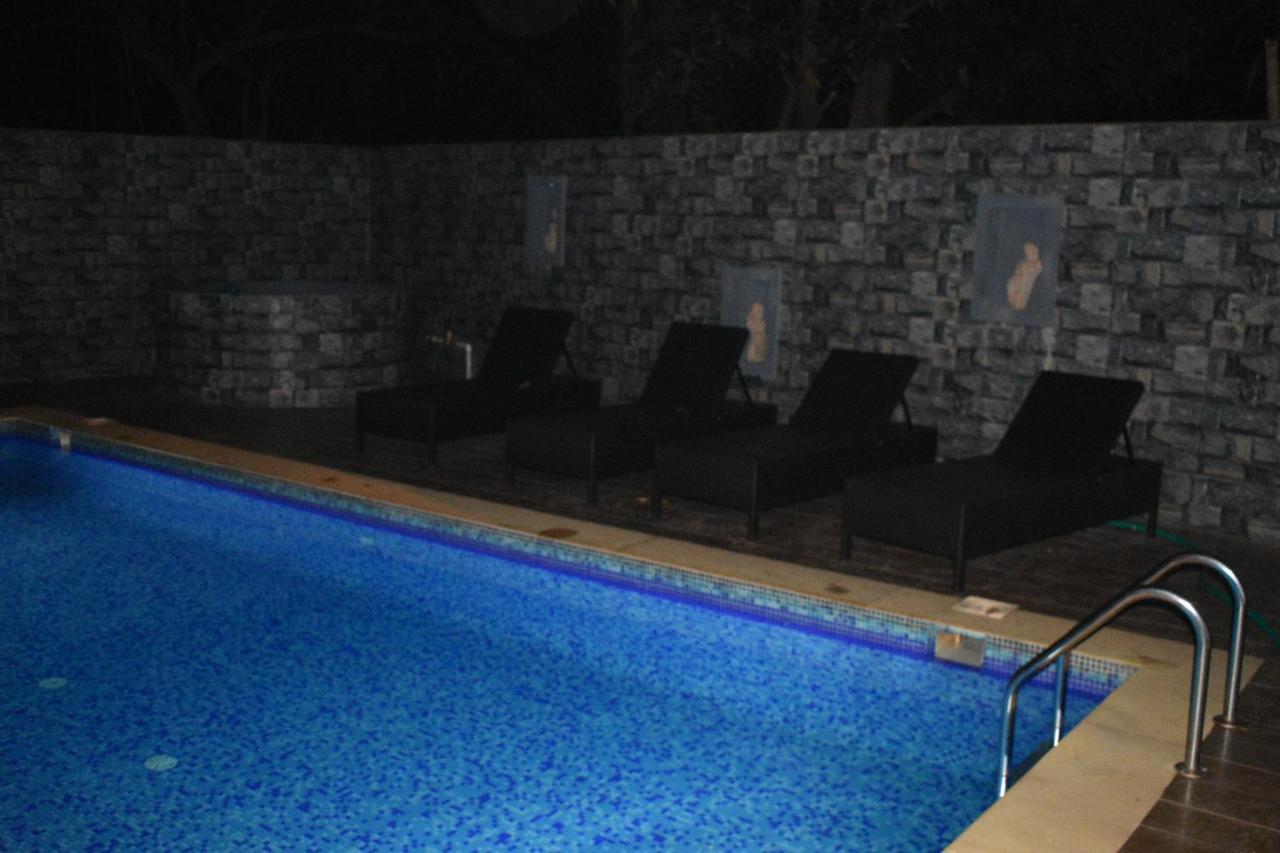 Calangute Grande Hotell Exteriör bild